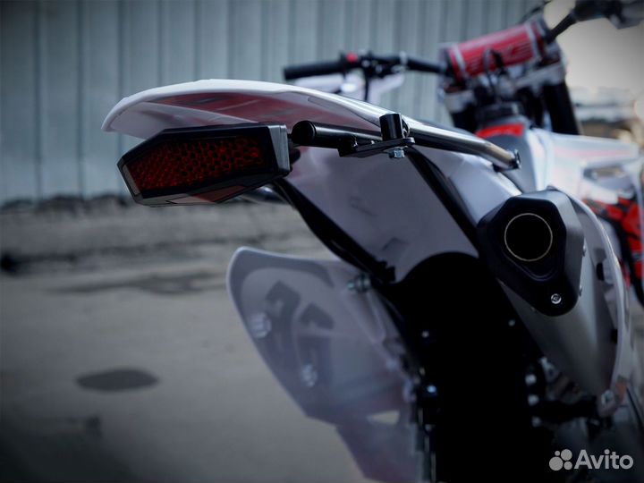 Мотоцикл эндуро BSE Z4 2.0 Enduro