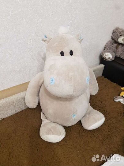 Игрушка бегемот