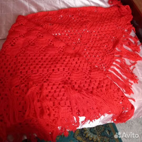 Шаль вязаная крючком ручная работа