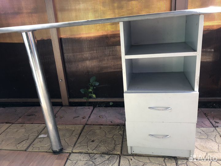 Стол для маникюра бу