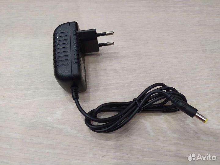 Блок питания 15v-1А