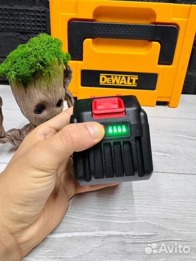 Гайковерт аккумуляторный Dewalt 2200 N.m. Гарантия