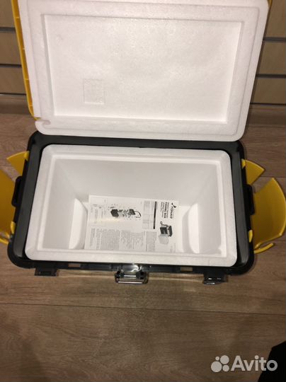 Ящик FishBox Thermo 19 л с термоконтейнером