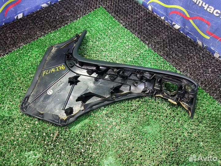 Накладка консоли левая Lexus LX570