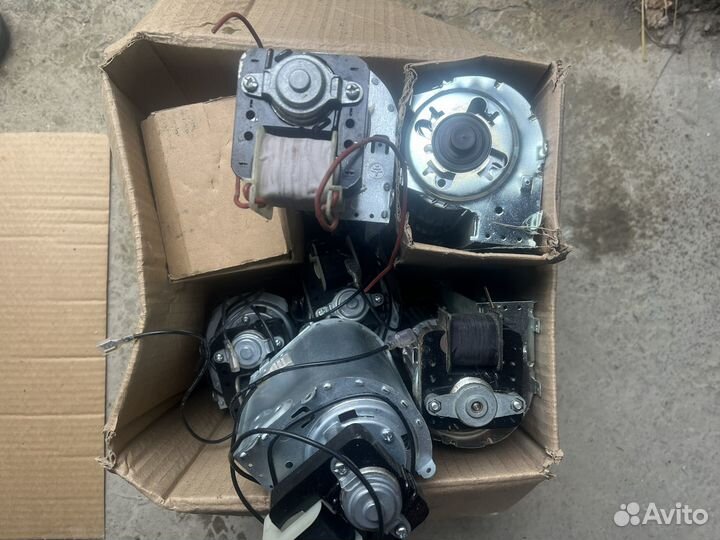 Запчасти для ремонта витринных холодильников