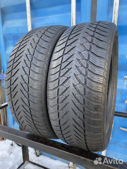 Goodyear Eagle Ultra Grip GW-3 215/50 R17