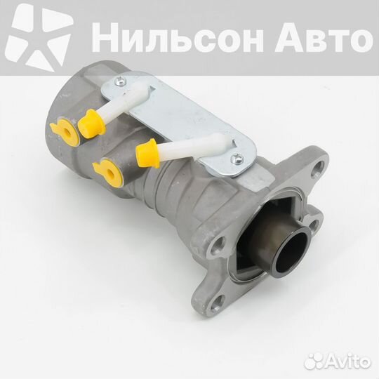 Главный тормозной цилиндр isuzu ELF 4HG1, zevs