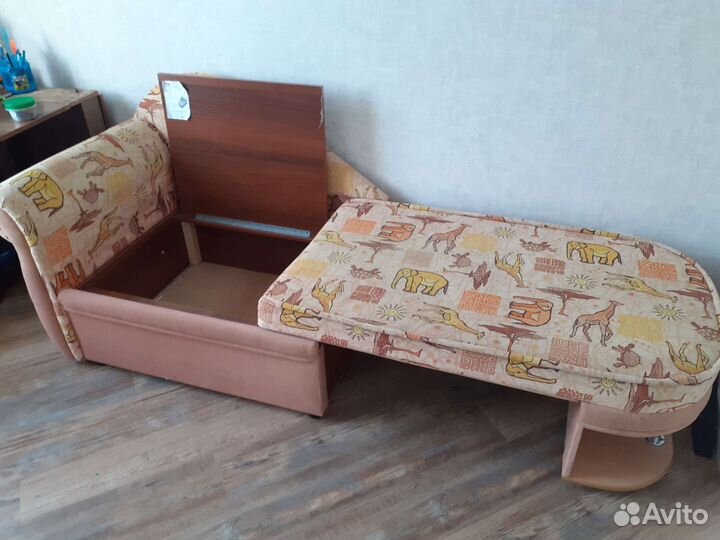 Детский диван бу