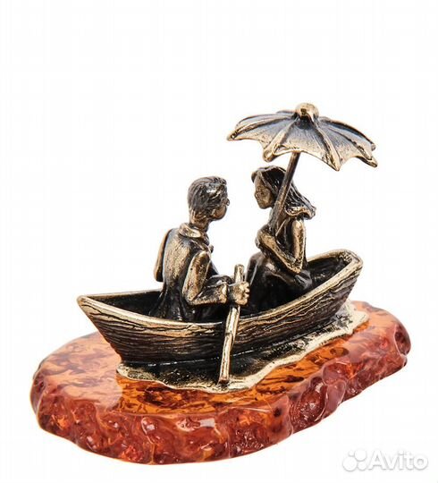 Фигурка Парочка Речная прогулка (латунь, янтарь) A2163863