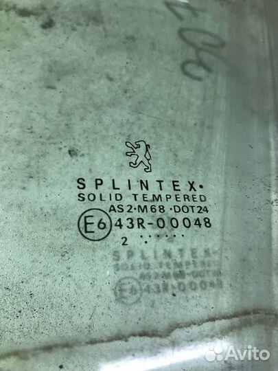 Стекло переднее левое Peugeot 307