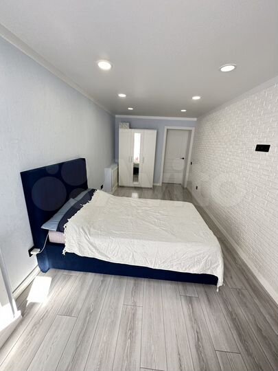 4-к. квартира, 106 м², 5/5 эт.