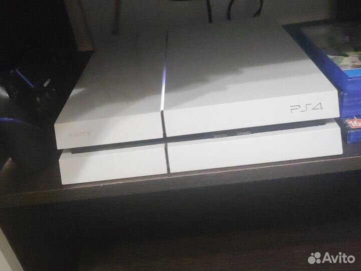 Sony playstation 4