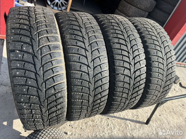 Laufenn I Fit Ice LW 71 215/65 R16