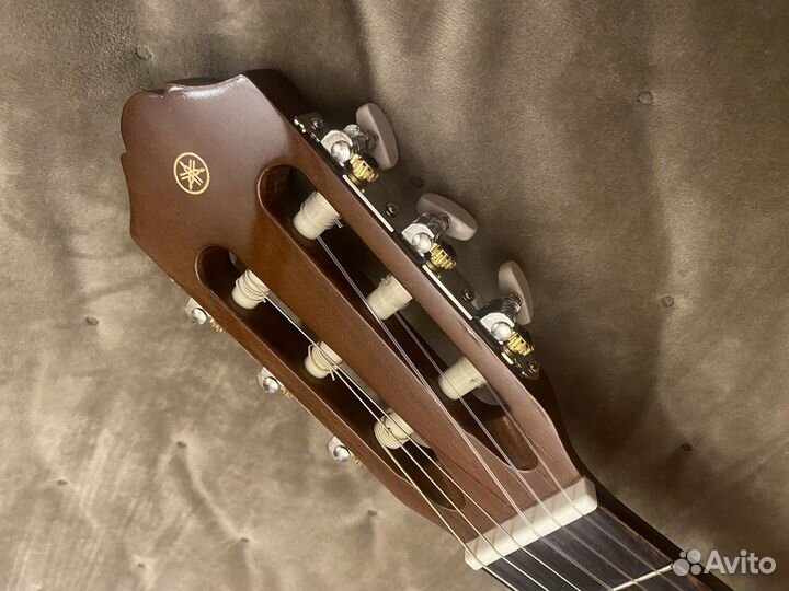 Гитара yamaha c40