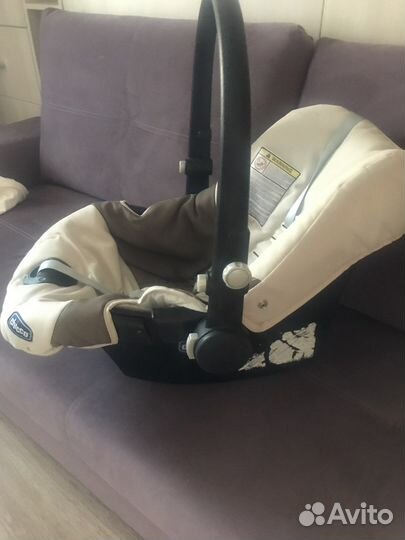 Детское автокресло от 0 Chicco