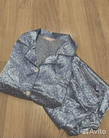 Пижамный костюм