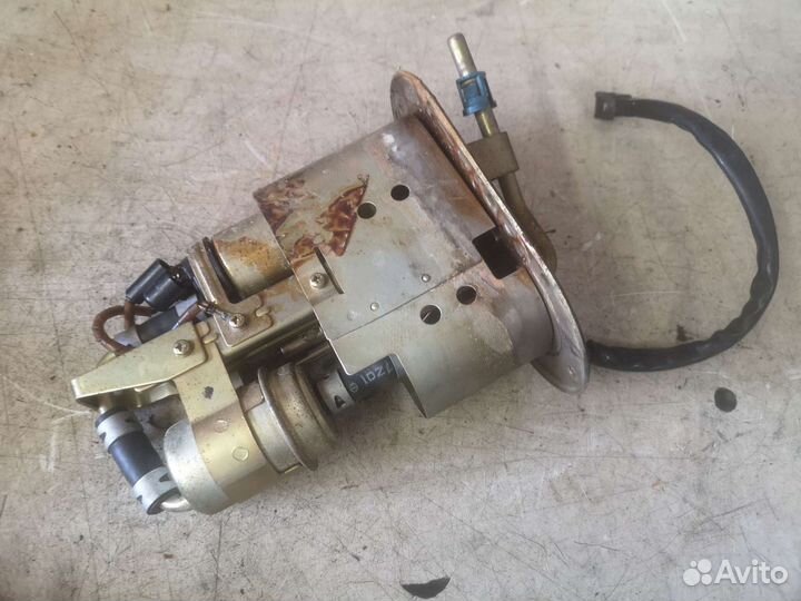 Насос бензонасос suzuki gsr 600 400 gsr600 gsr400