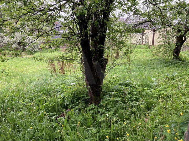 Дом 30 м² на участке 8 сот.