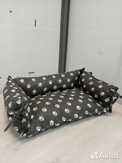 Лежанки для мелких пород