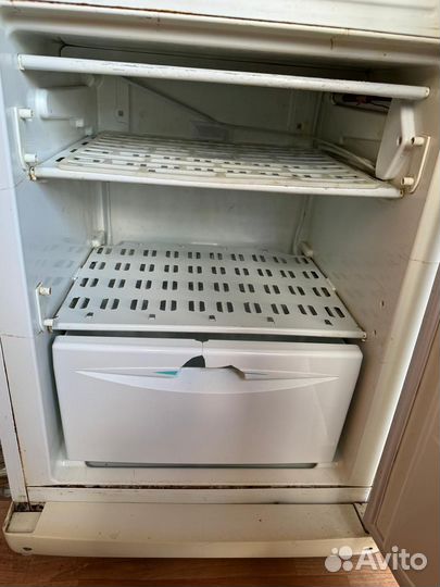 Продаю холодильник Атлант