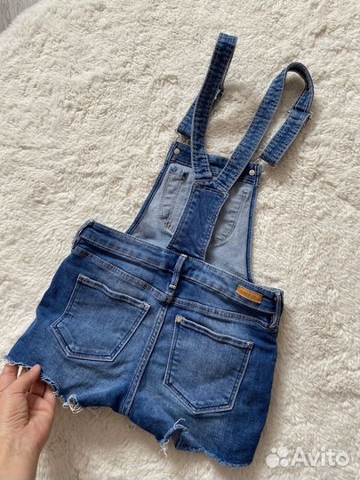 Полукомбинезон и шорты джинсовые 128 134