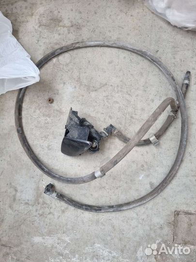 Форсунка левая омывателя фар + шланг