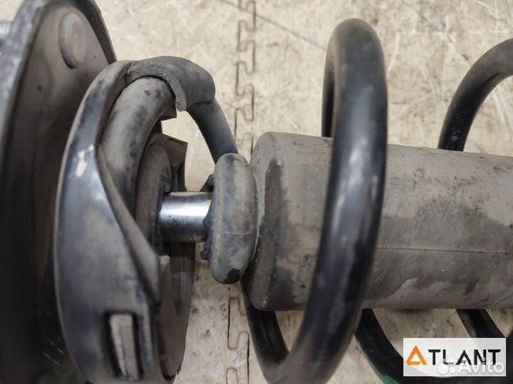 Стойка передняя правая honda stepwgn