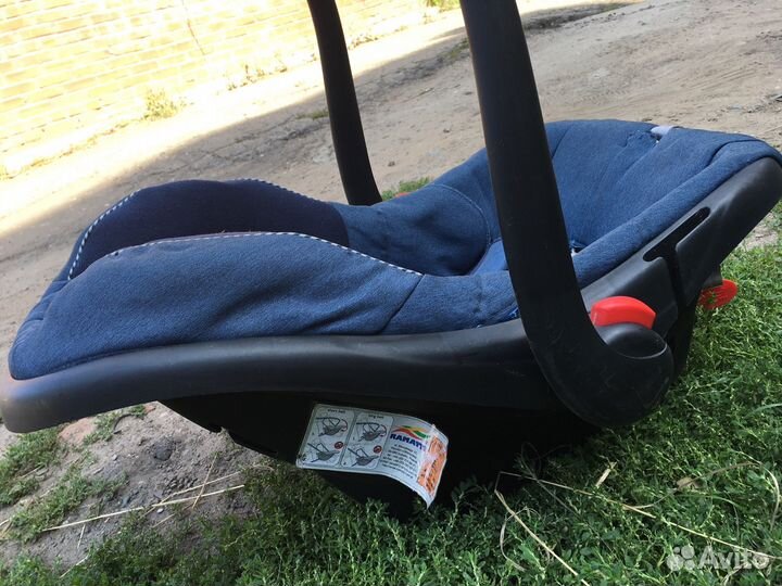 Автомобильное кресло/люлька