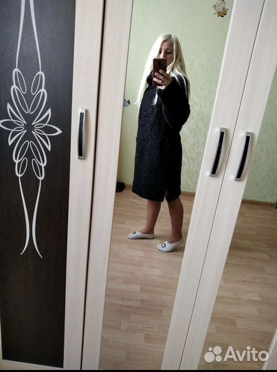 Шуба каракулевая