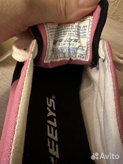 Кроссовки с роликами heelys p.38-39