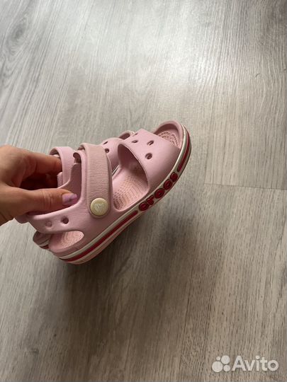 Сандалии crocs c6