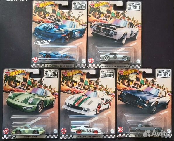 Hot Wheels Premium Boulevard