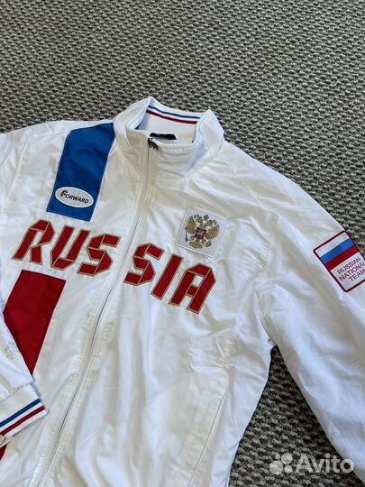 Мастерка форвард