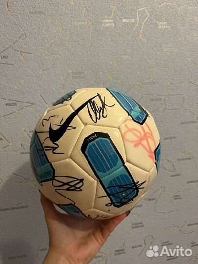 Футбольный мяч nike с оригинальными росписями