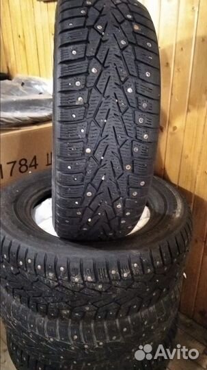 Nokian Tyres Hakkapeliitta 7 215/65 R16