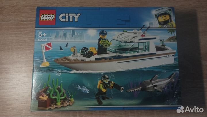 Lego City 60221 яхта для дайвинга