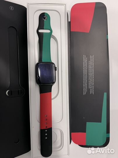 Apple watch se 44 mm лимитированные