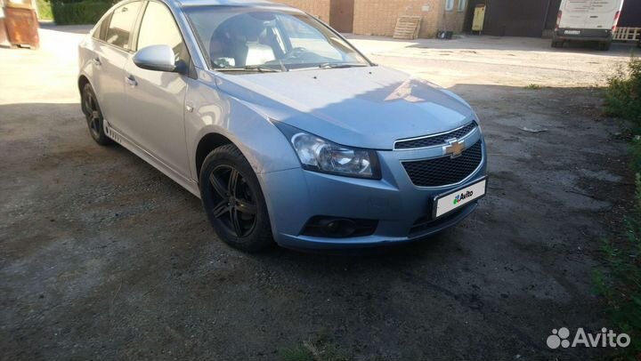 Chevrolet Cruze 1.8 МТ, 2011, 200 000 км