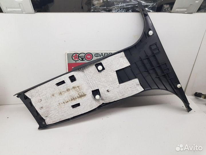 Обшивка стойки средняя левая (BMW 5)