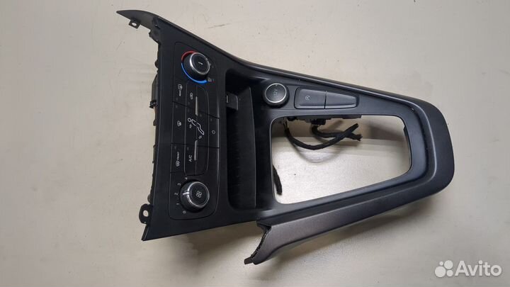 Переключатель отопителя Ford Focus 3, 2017