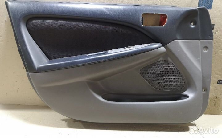 Обшивки дверей toyota caldina st210