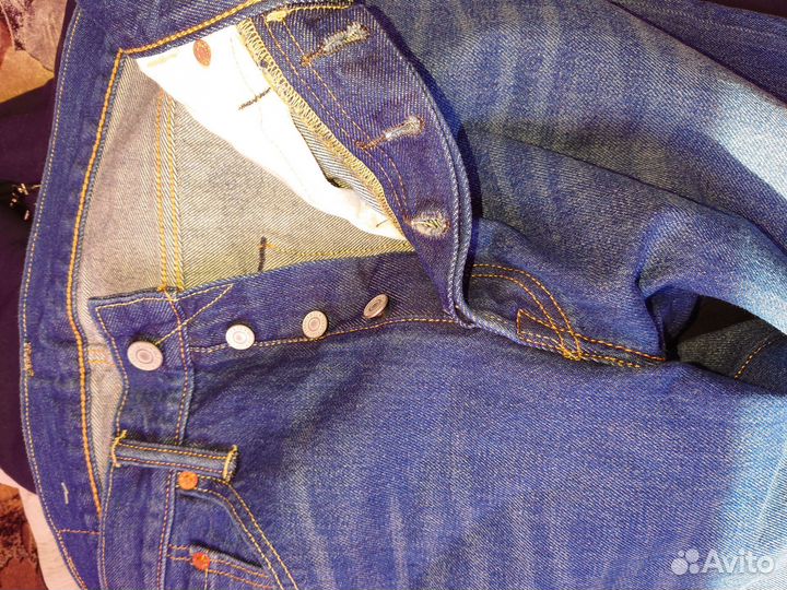 Джинсы levis 501 на болтах 34/32, Индия