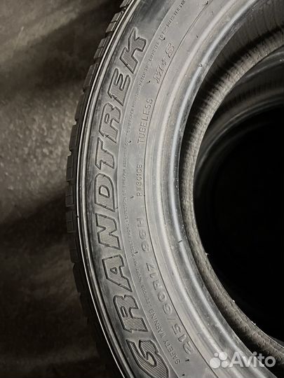 Dunlop Grandtrek AT1 215/60 R17