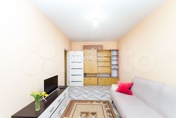 2-к. квартира, 46 м², 3/3 эт.