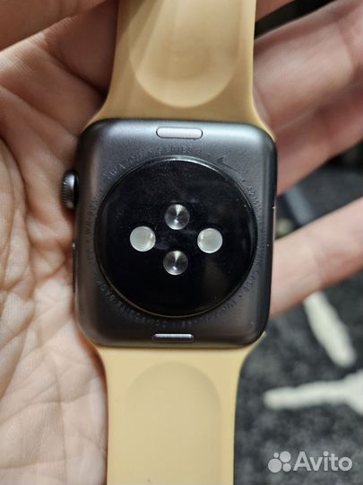 Часы apple watch 3 42mm Nike