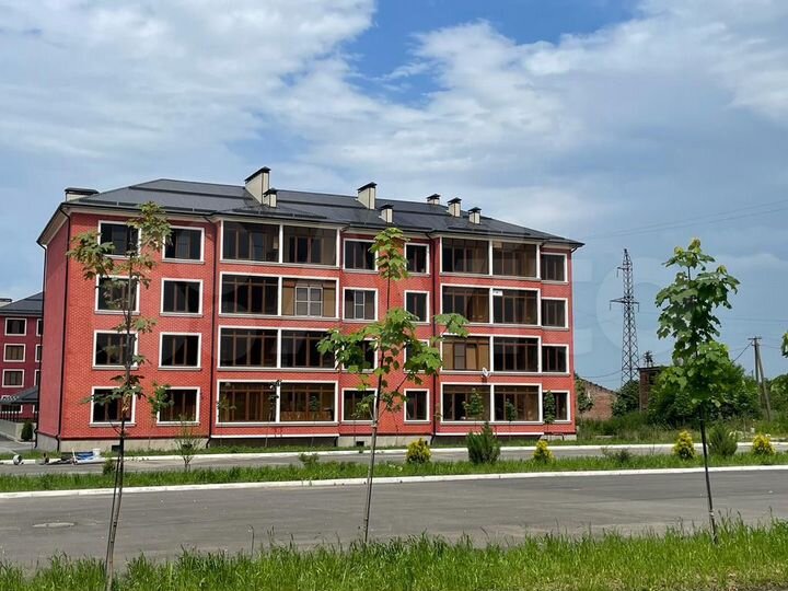 3-к. квартира, 82 м², 1/4 эт.