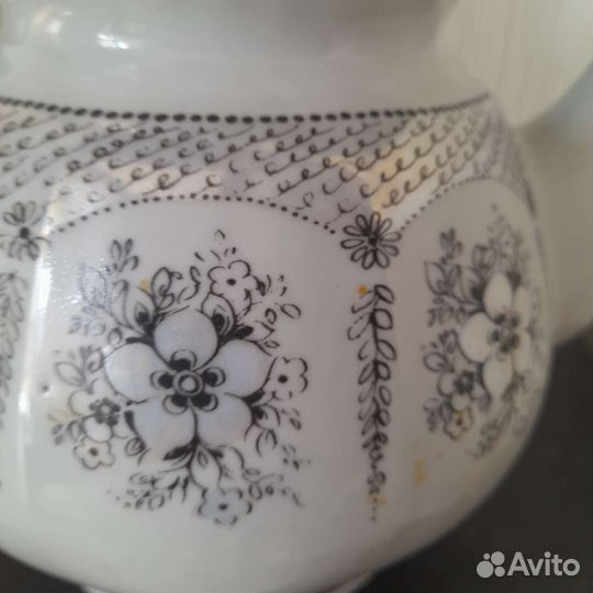 Очень милый чайный сервиз из Тернополя