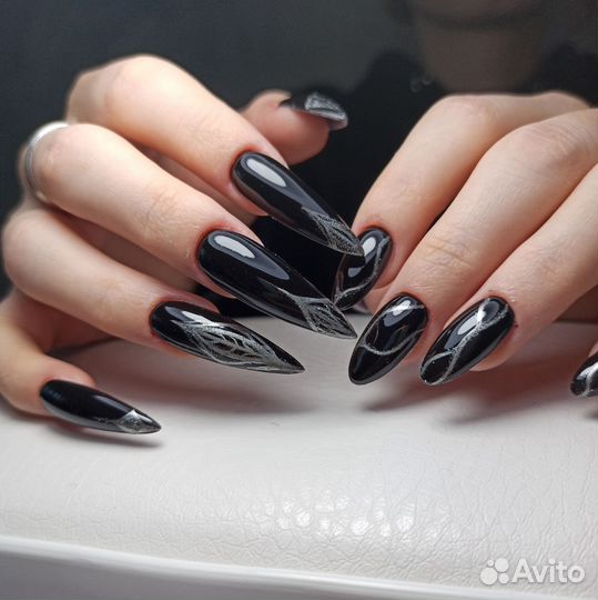 Мастер маникюра