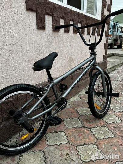 Трюковой велосипед bmx