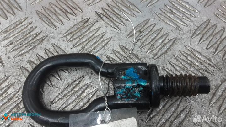 Крюк буксировочный Ford Focus 2 2008